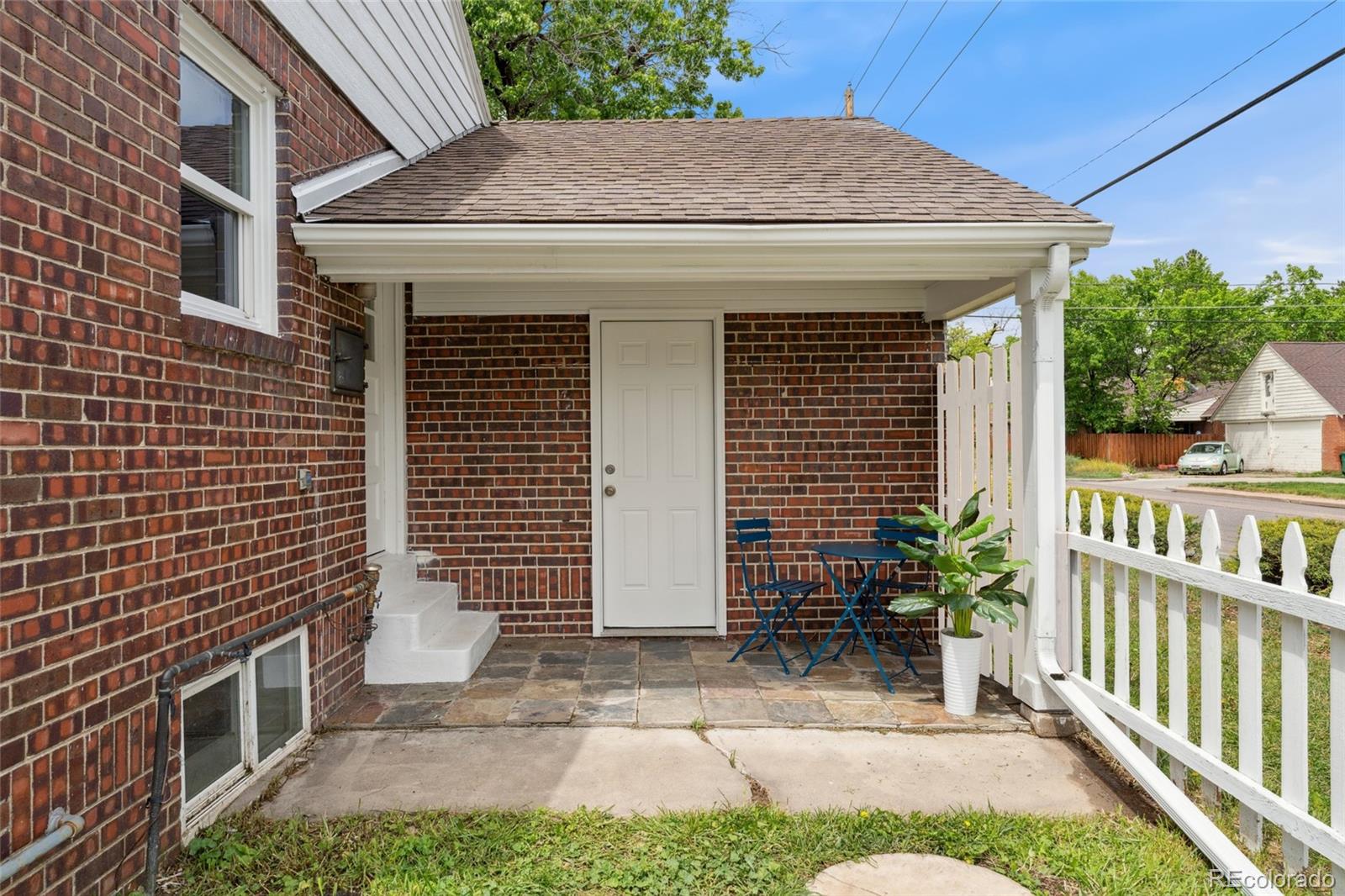 MLS Image #3 for 1691  roslyn street,denver, Colorado