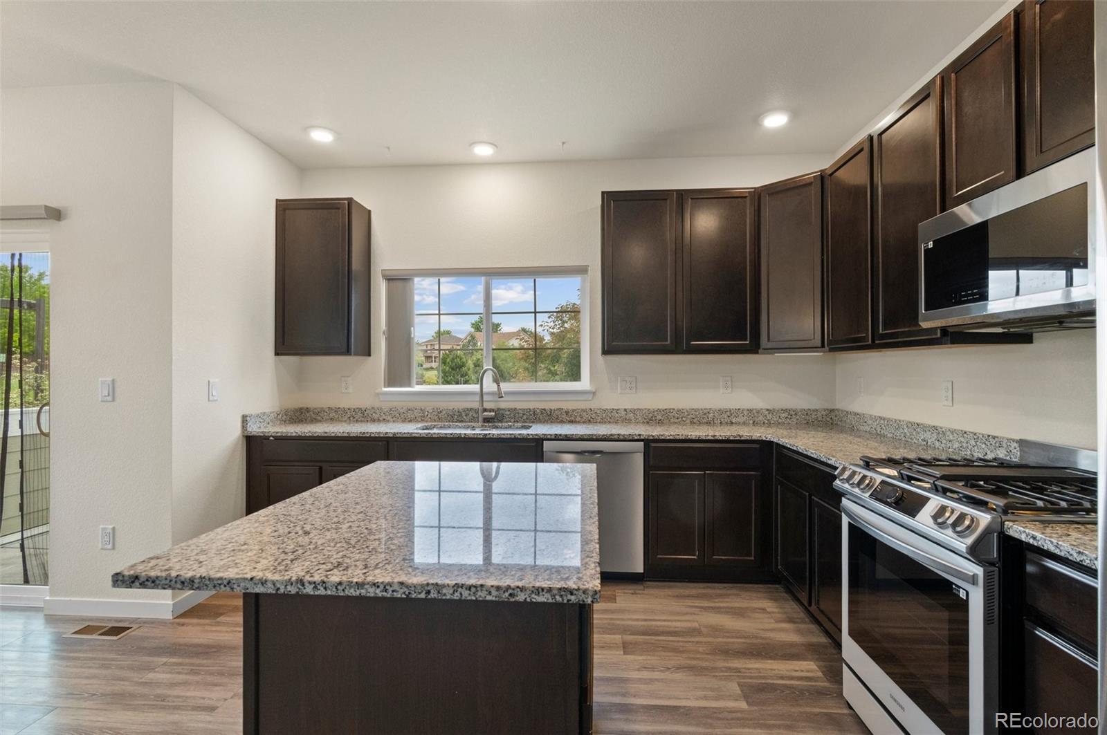 MLS Image #10 for 12940  jasmine street,thornton, Colorado