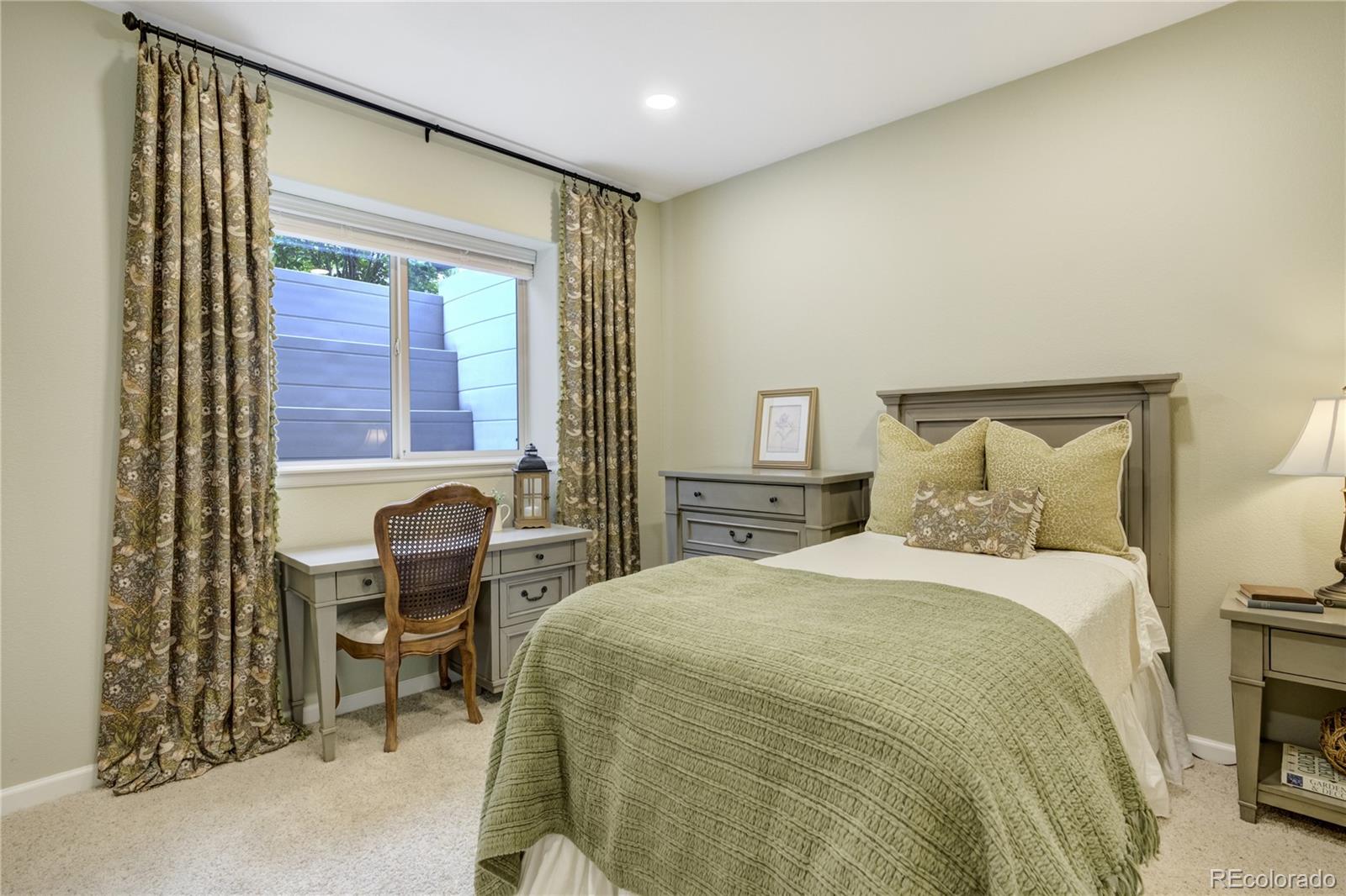 MLS Image #37 for 40  wuthering heights drive,colorado springs, Colorado