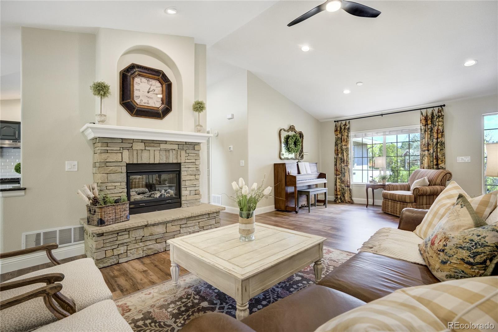MLS Image #7 for 40  wuthering heights drive,colorado springs, Colorado