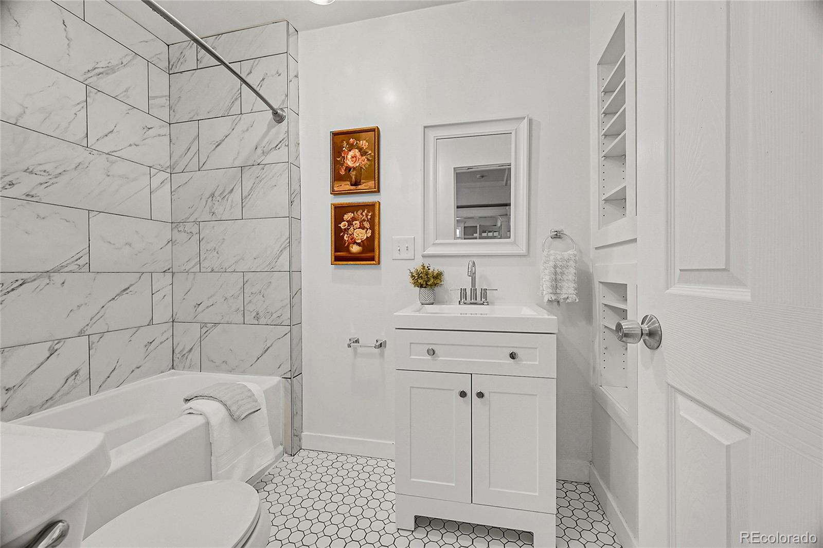MLS Image #10 for 2143 s acoma street,denver, Colorado