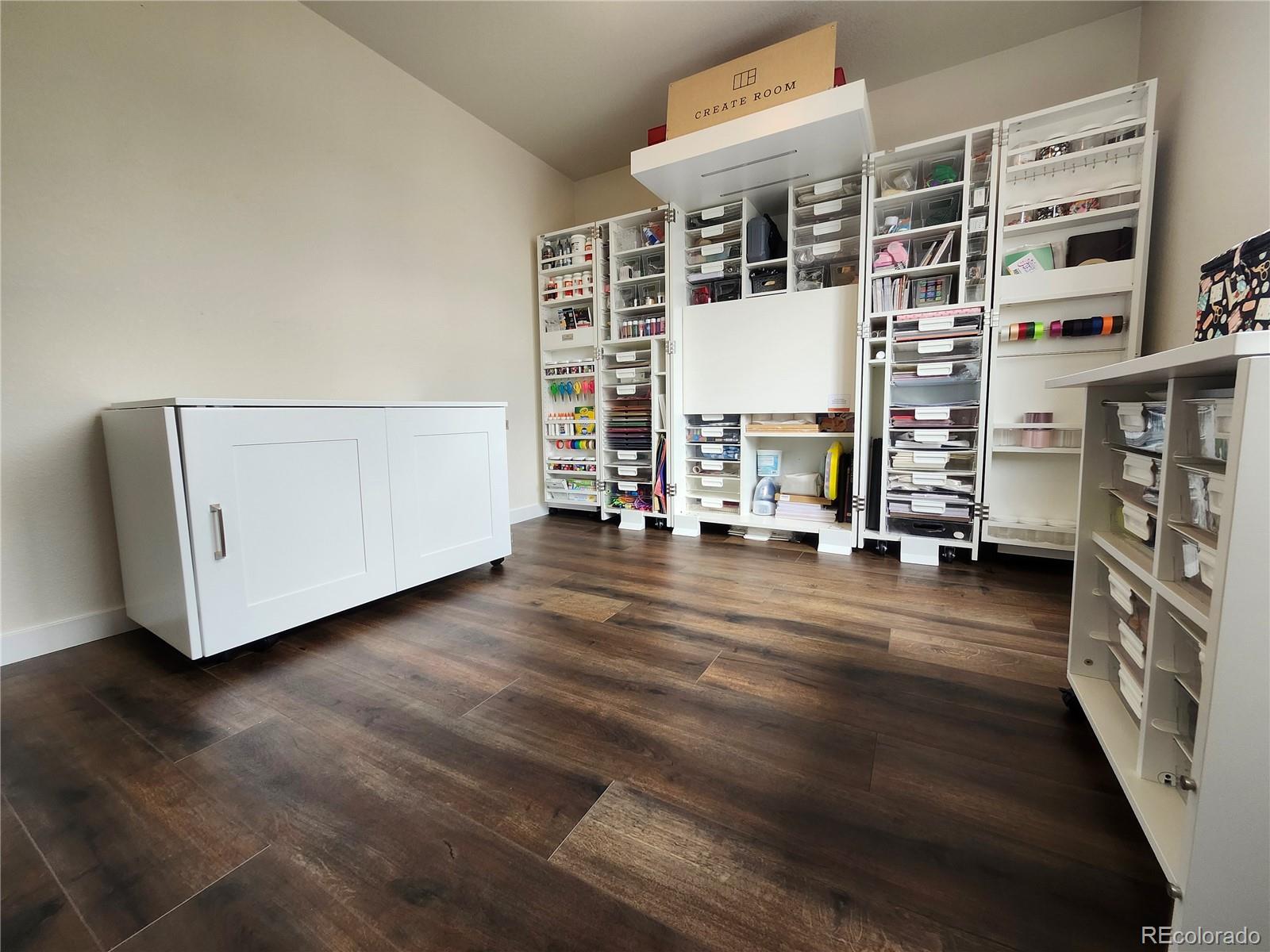 MLS Image #17 for 21924 e lake avenue,aurora, Colorado