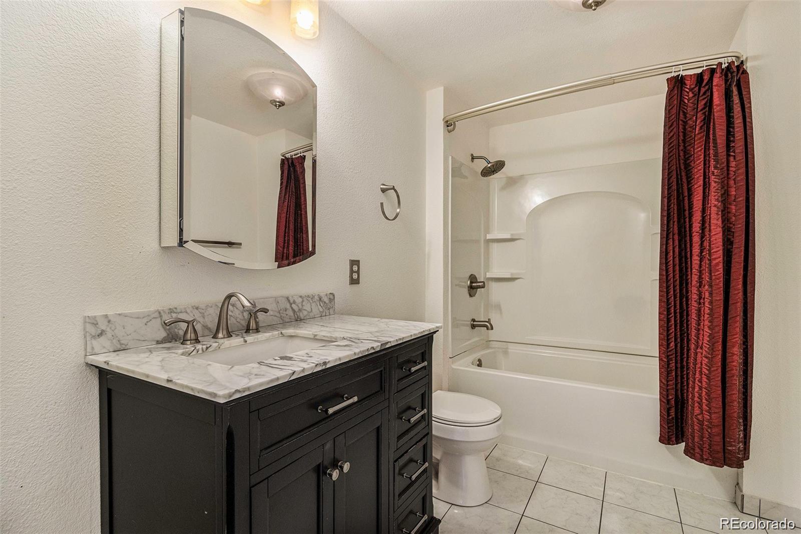 MLS Image #19 for 21924 e lake avenue,aurora, Colorado