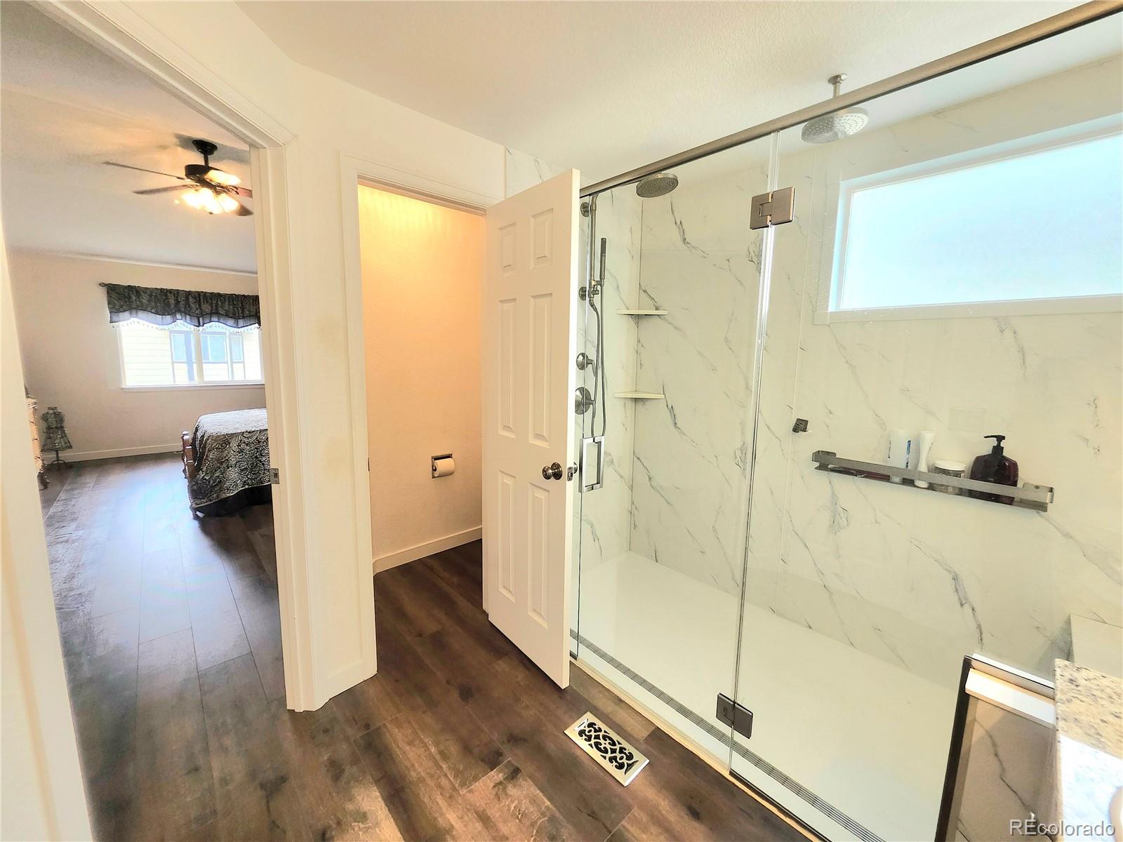 MLS Image #3 for 21924 e lake avenue,aurora, Colorado