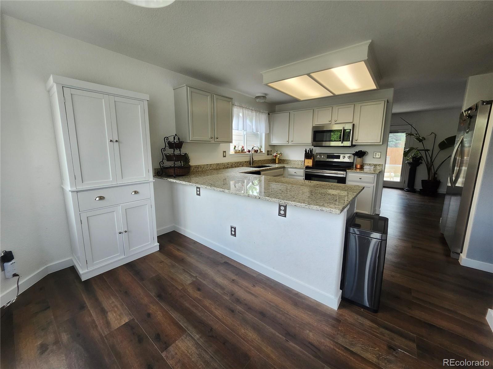 MLS Image #8 for 21924 e lake avenue,aurora, Colorado