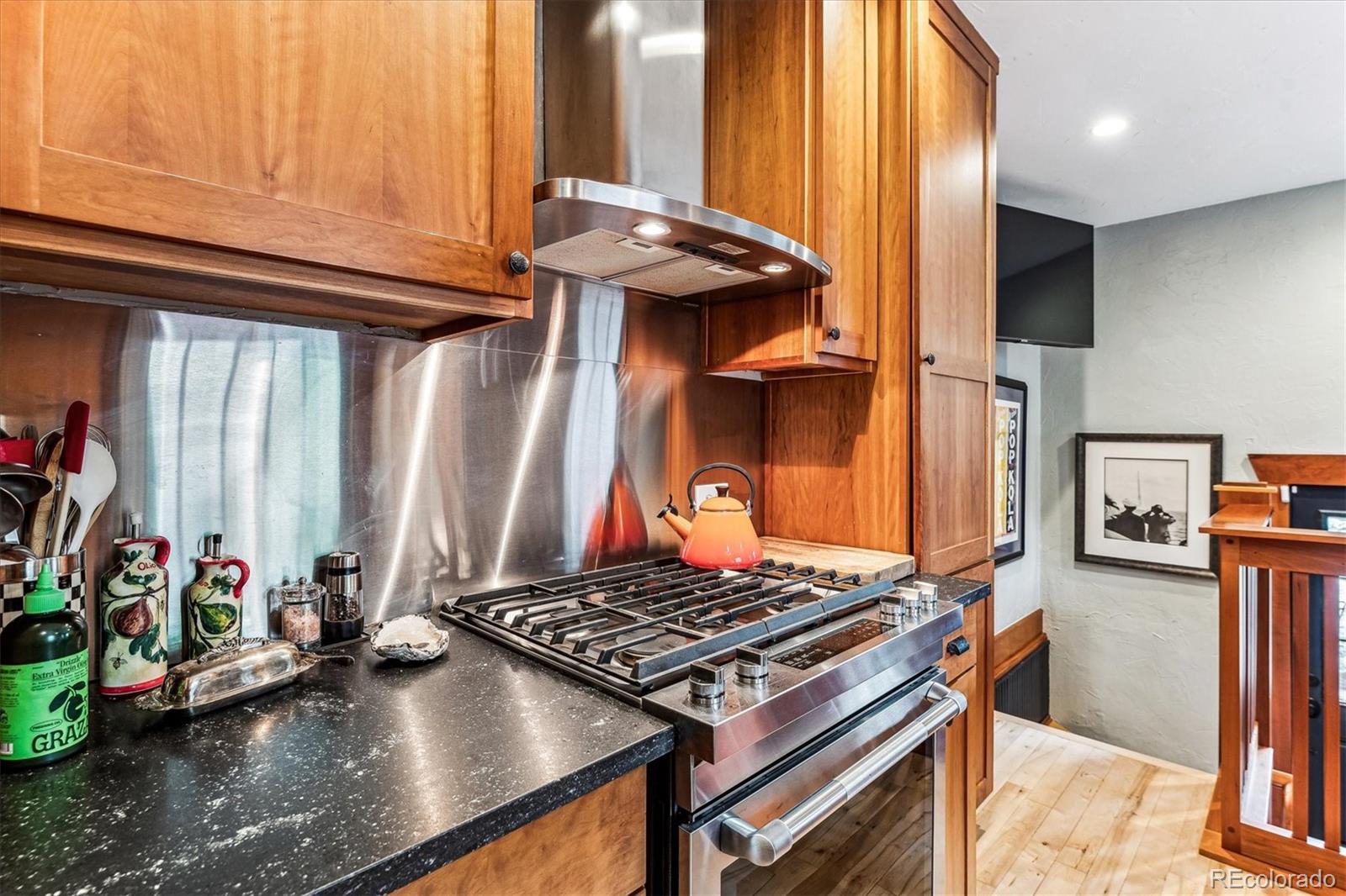 MLS Image #13 for 3145 w 31st avenue,denver, Colorado