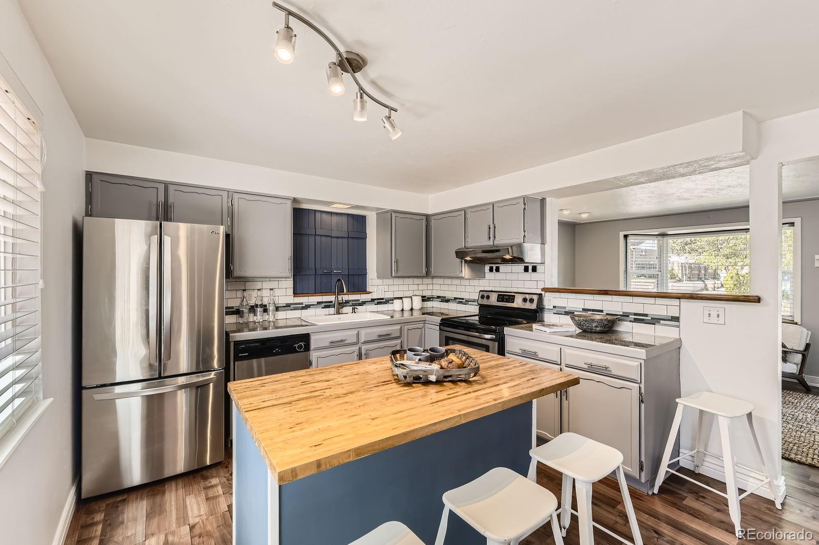 MLS Image #6 for 8258  cherokee street,denver, Colorado