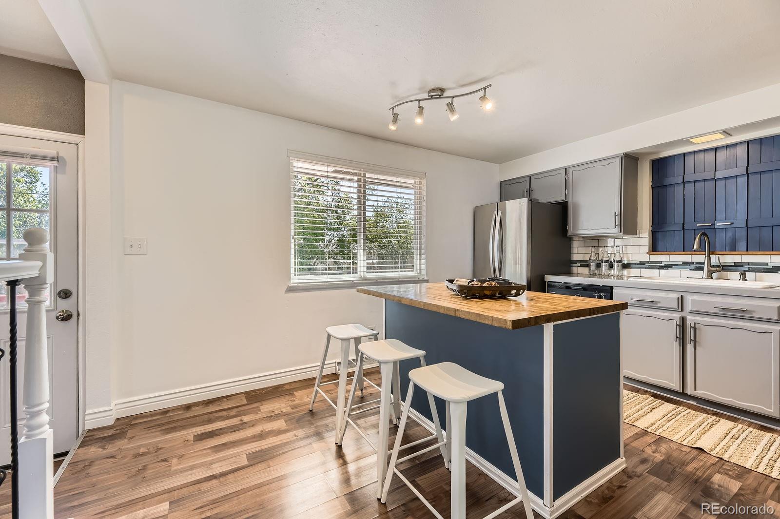 MLS Image #8 for 8258  cherokee street,denver, Colorado