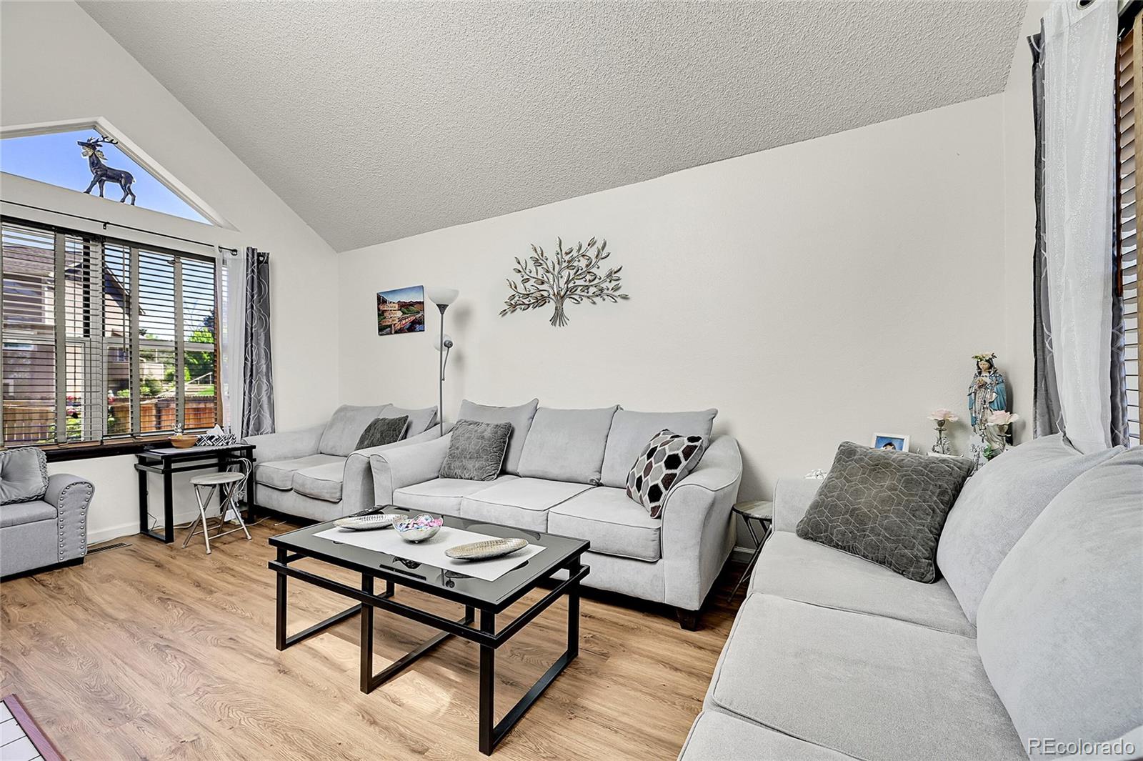 MLS Image #2 for 4146 s mobile circle,aurora, Colorado