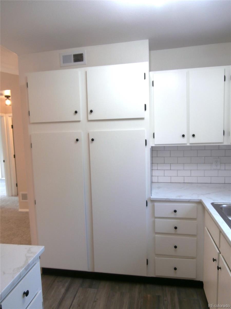 MLS Image #15 for 2215 s buckley road,aurora, Colorado