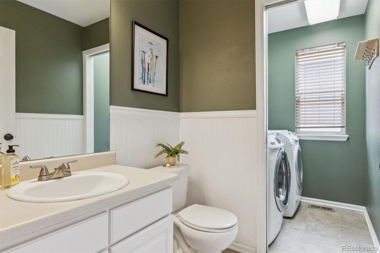 MLS Image #13 for 10535  laurelglen circle,highlands ranch, Colorado