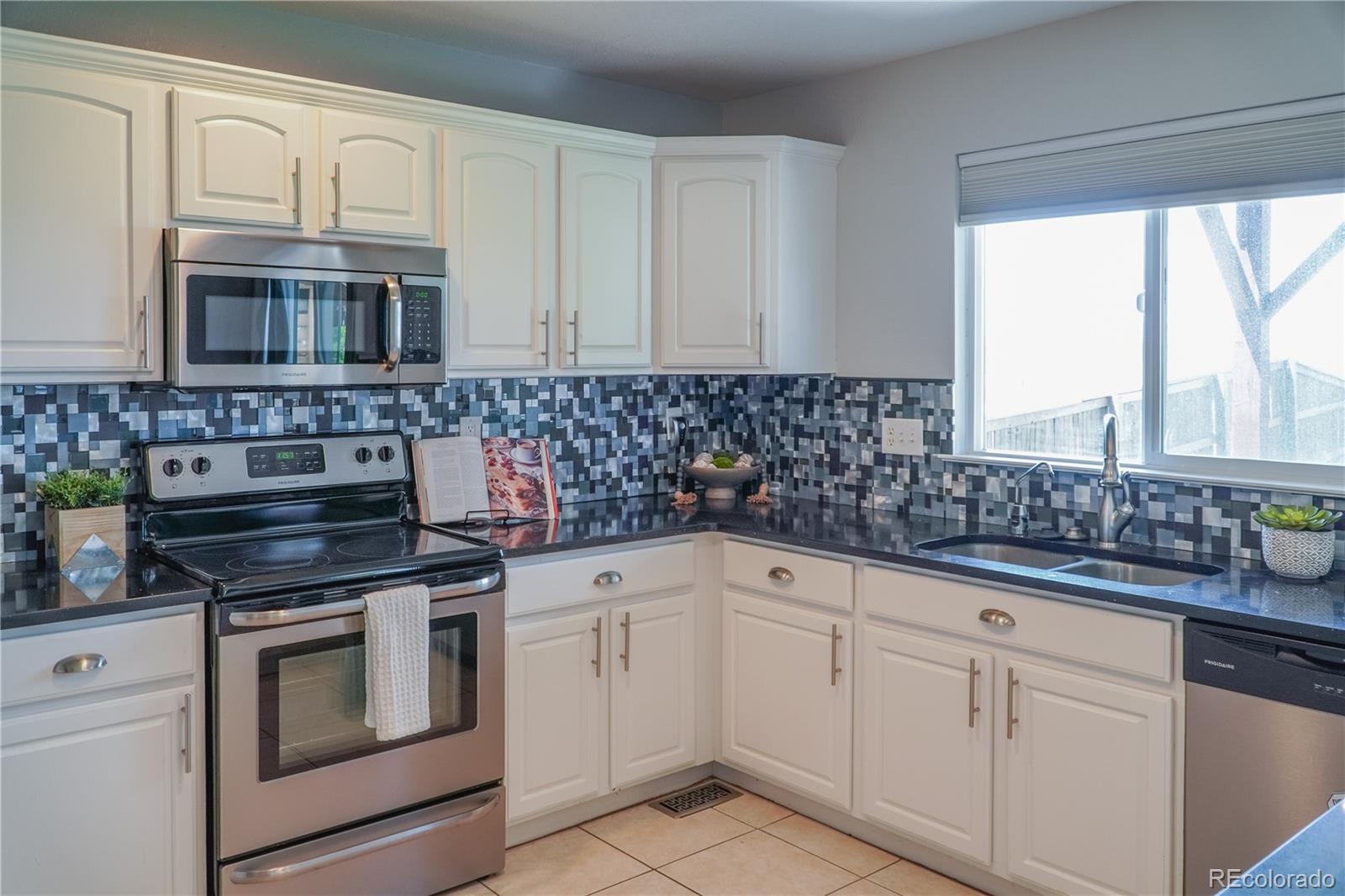 MLS Image #9 for 9927  aftonwood street,highlands ranch, Colorado