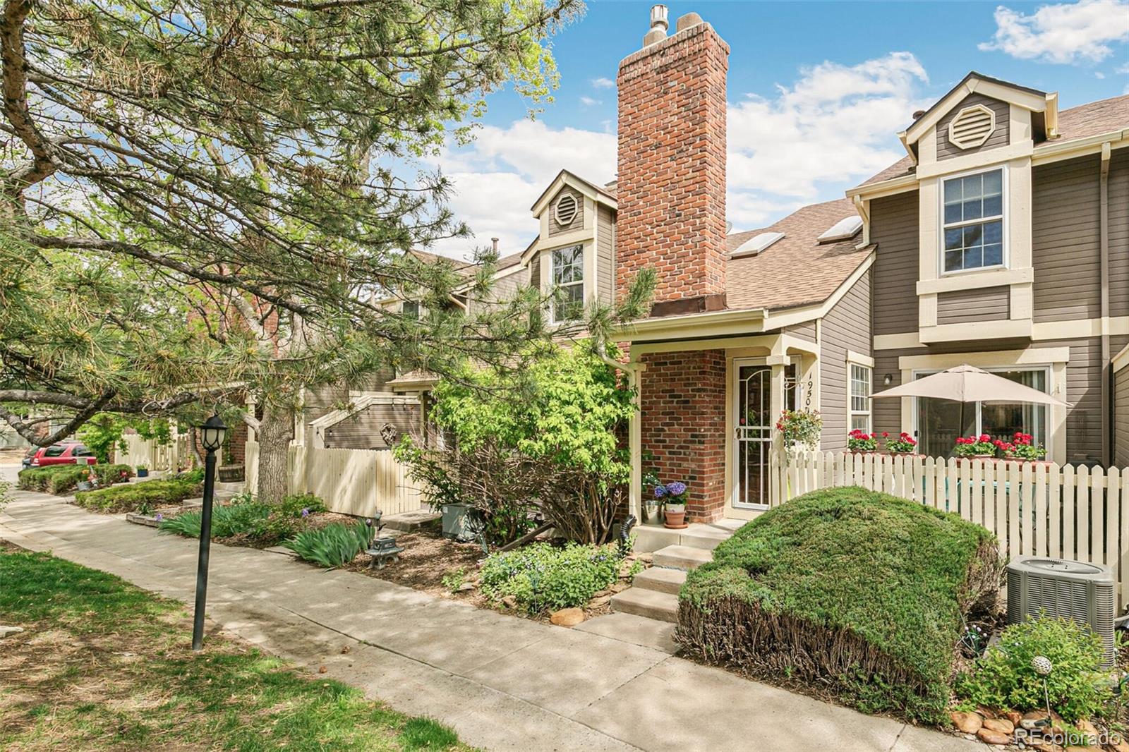 MLS Image #2 for 1950 s helena street,aurora, Colorado