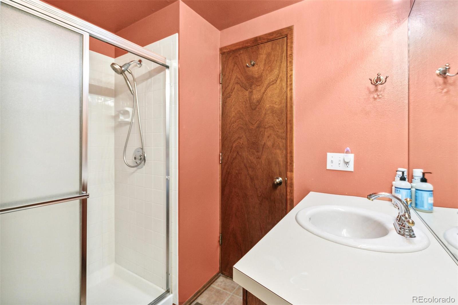 MLS Image #27 for 1950 s helena street,aurora, Colorado