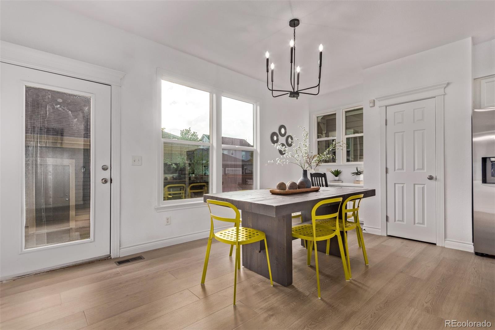 MLS Image #12 for 2345  akron street,denver, Colorado
