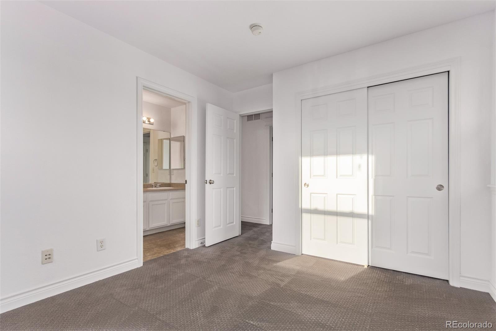 MLS Image #29 for 2345  akron street,denver, Colorado
