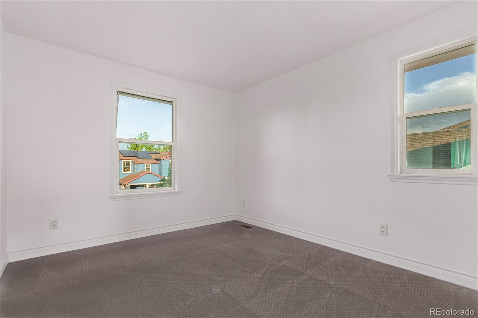 MLS Image #30 for 2345  akron street,denver, Colorado