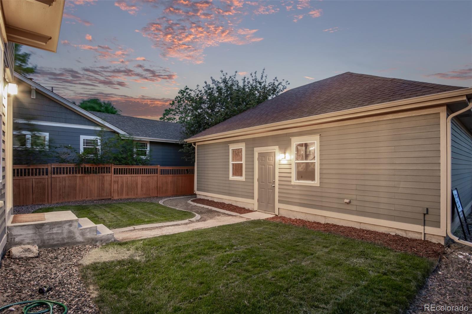 MLS Image #41 for 2345  akron street,denver, Colorado