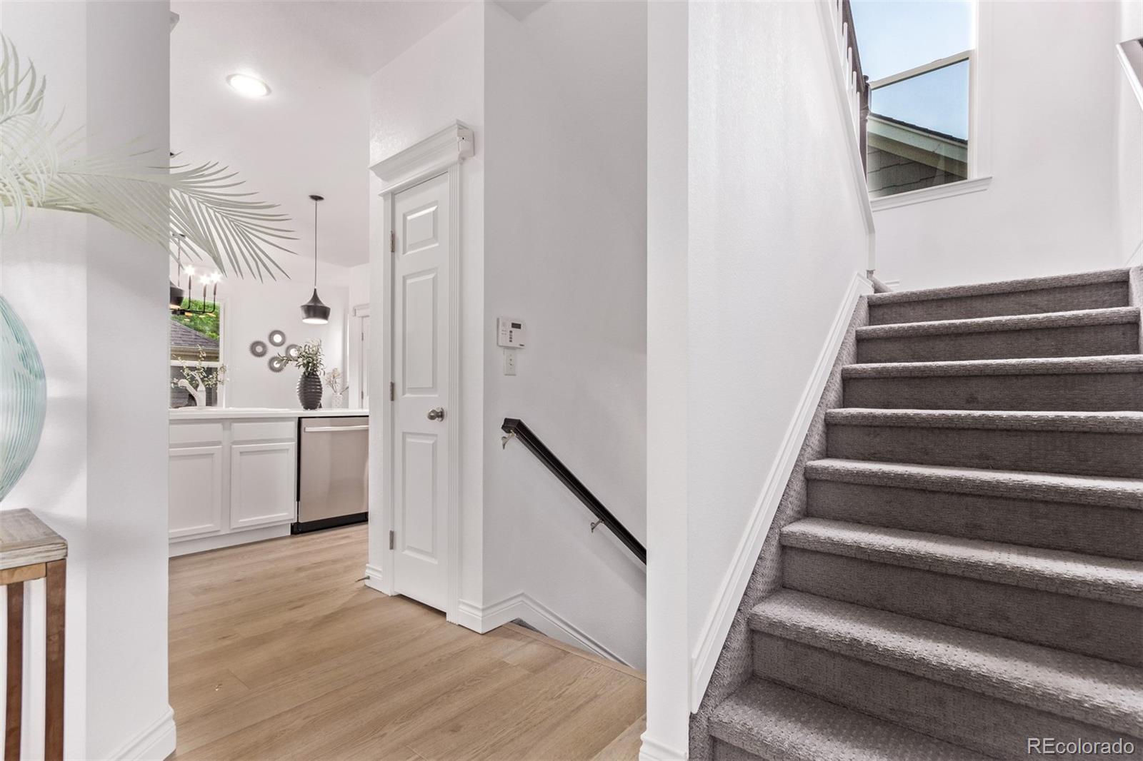 MLS Image #6 for 2345  akron street,denver, Colorado