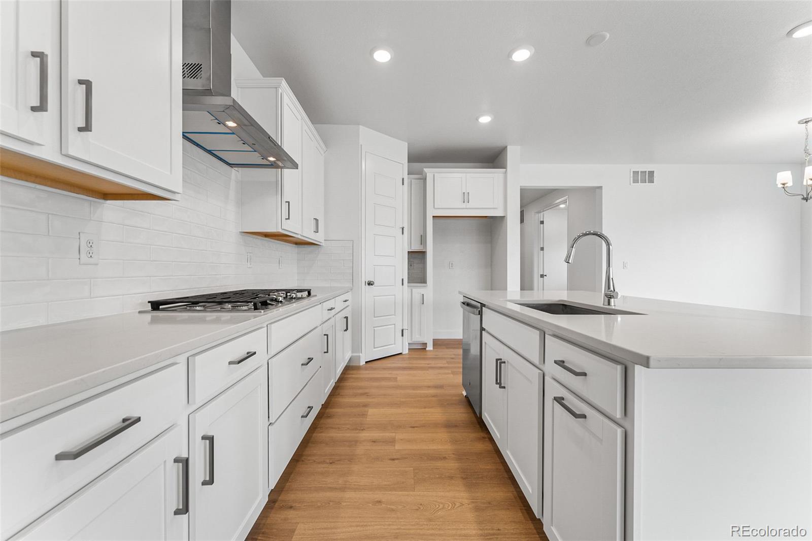 MLS Image #13 for 16975 w 92nd loop,arvada, Colorado