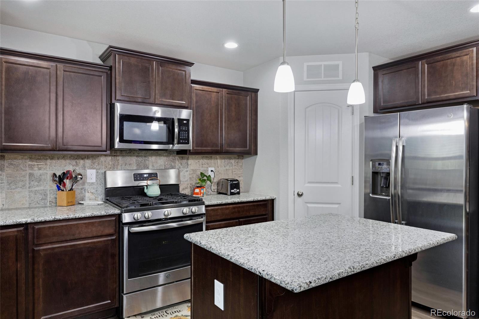 MLS Image #2 for 10869  traders parkway,fountain, Colorado