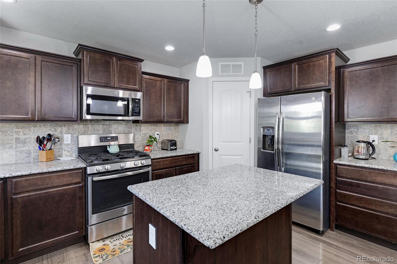 MLS Image #3 for 10869  traders parkway,fountain, Colorado
