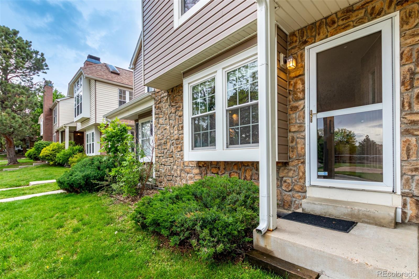 MLS Image #2 for 4636 s dillon court,aurora, Colorado