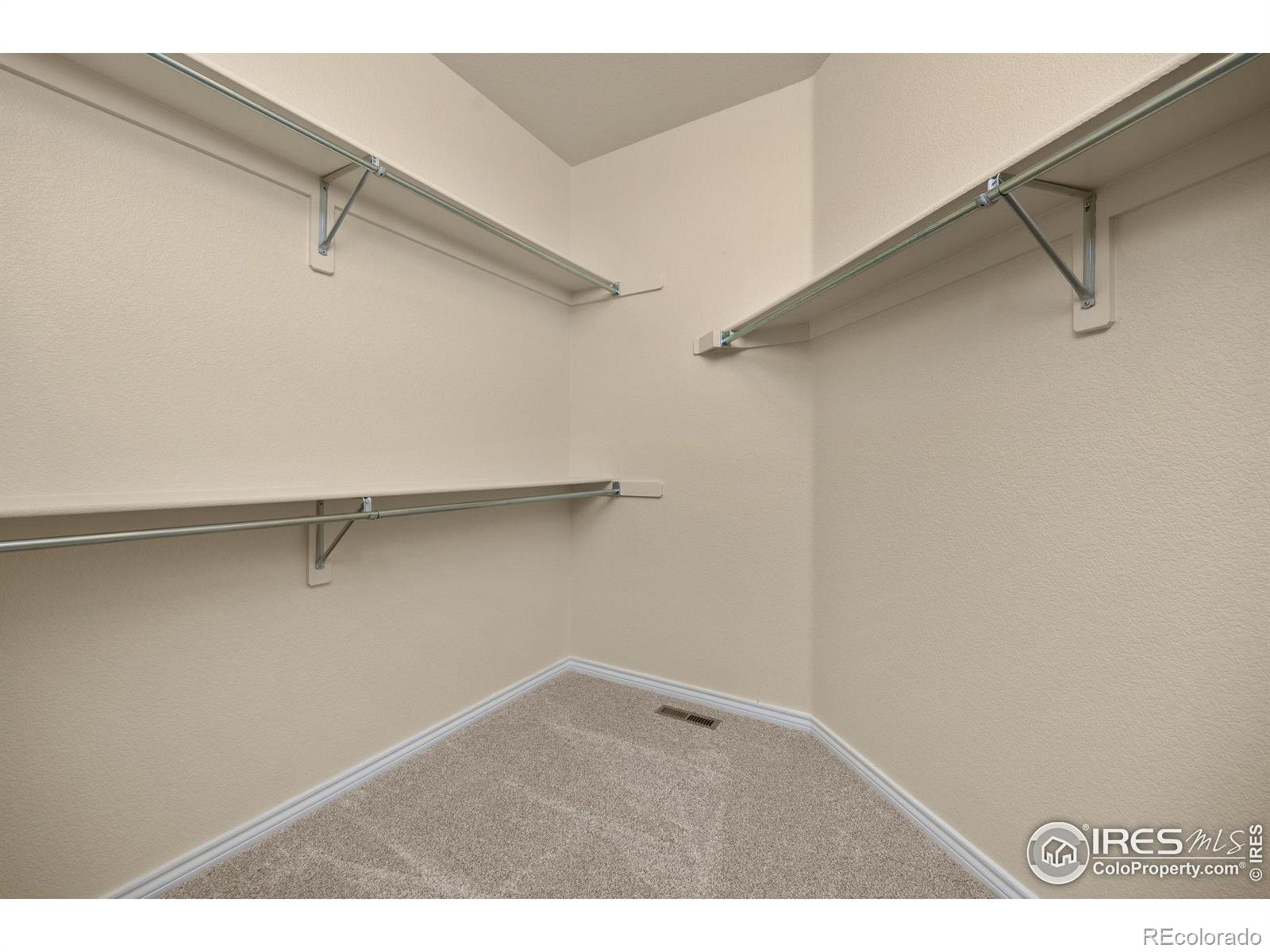 MLS Image #16 for 2106  river walk lane,longmont, Colorado