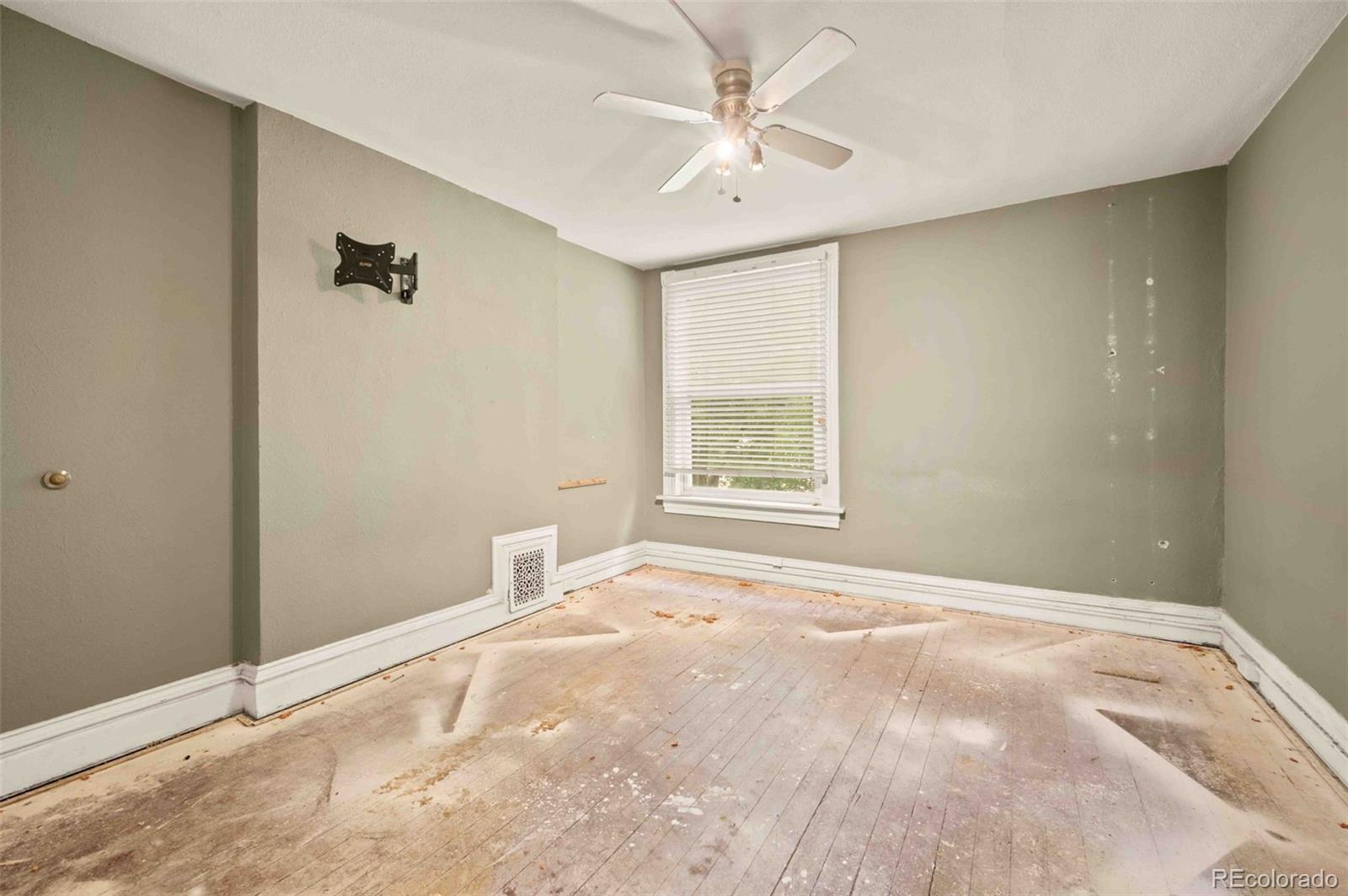 MLS Image #12 for 709  27th street,denver, Colorado