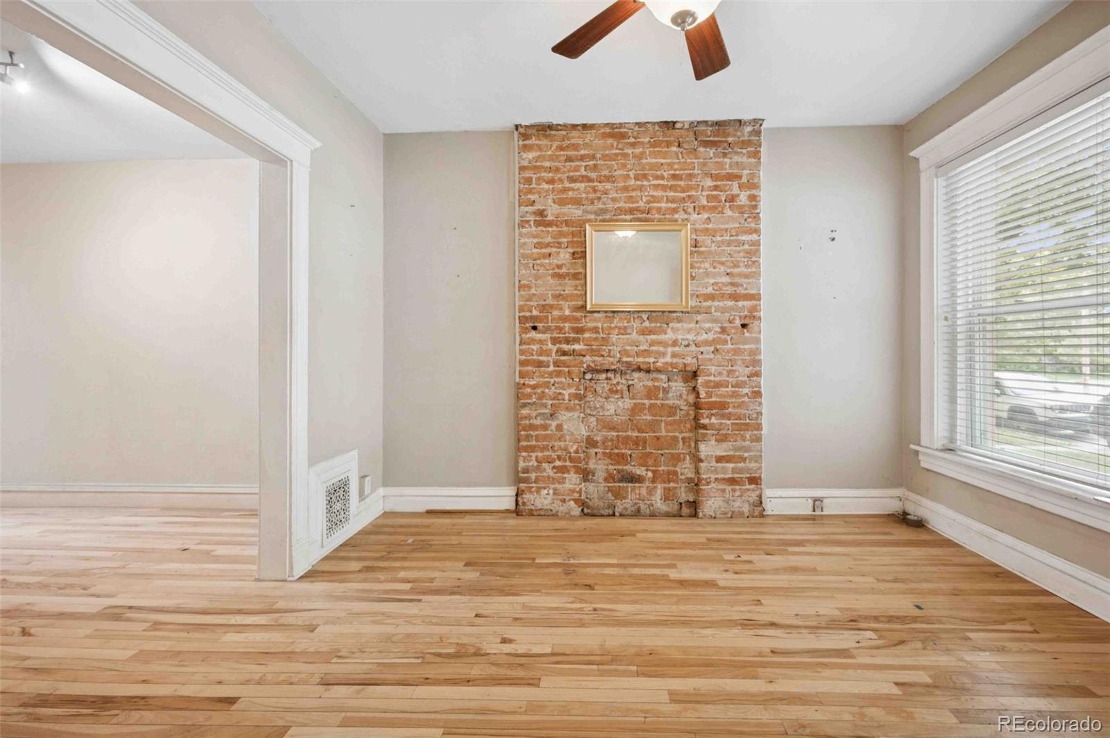 MLS Image #4 for 709  27th street,denver, Colorado