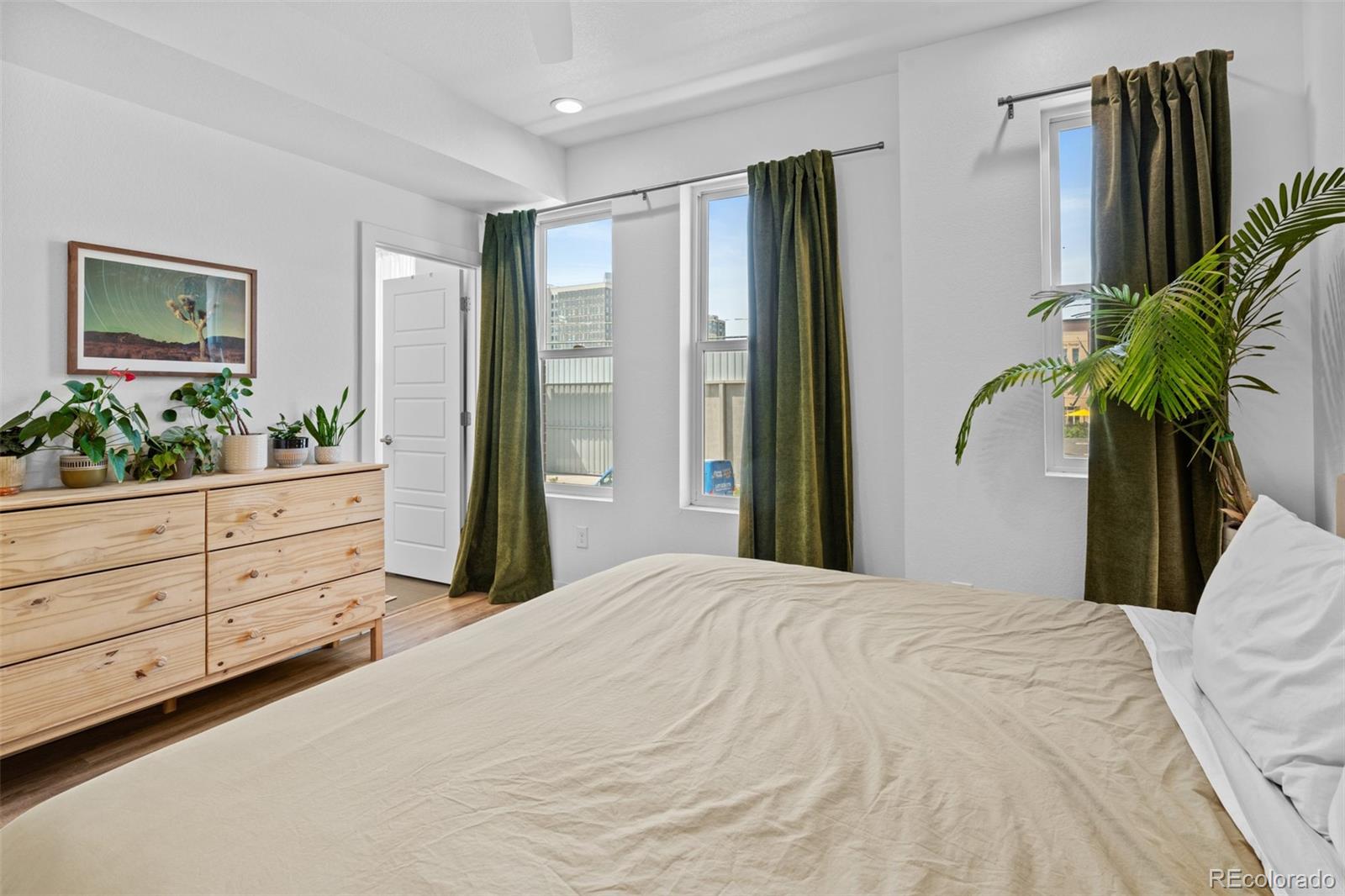 MLS Image #14 for 771  24th street,denver, Colorado