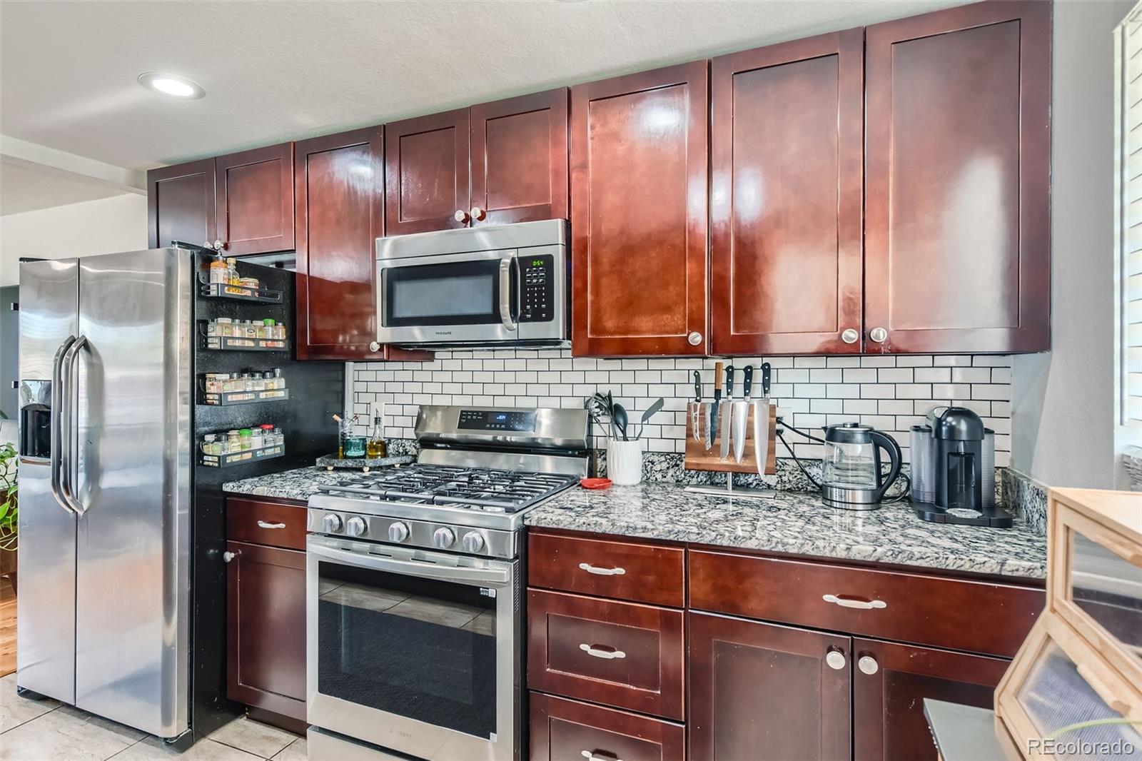 MLS Image #11 for 3775 s green court,englewood, Colorado
