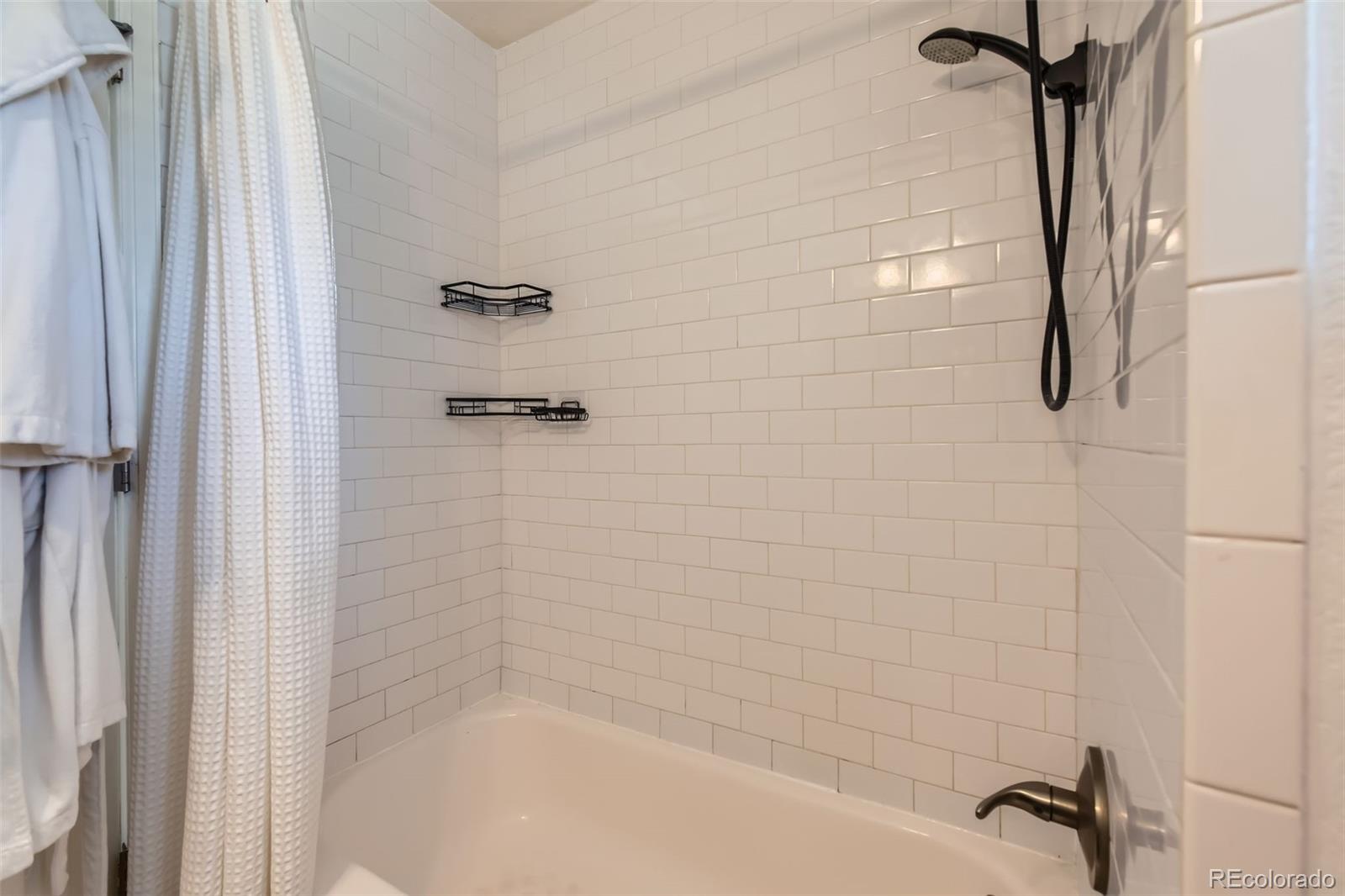 MLS Image #15 for 3775 s green court,englewood, Colorado