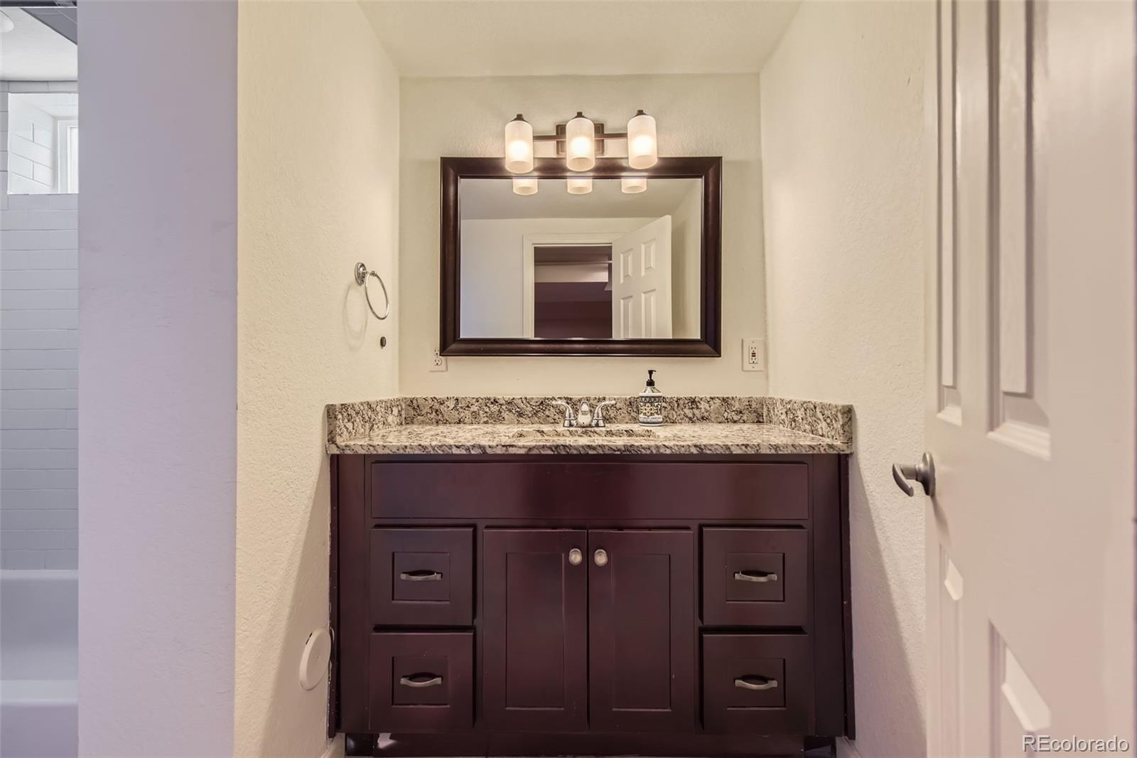 MLS Image #23 for 3775 s green court,englewood, Colorado