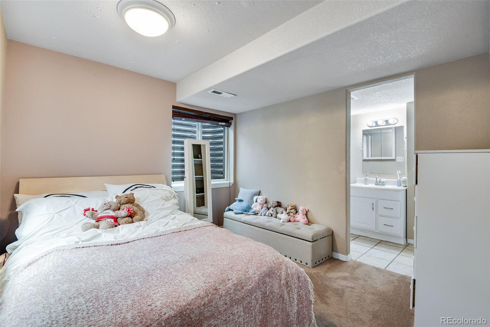 MLS Image #35 for 1179 s alton court,denver, Colorado