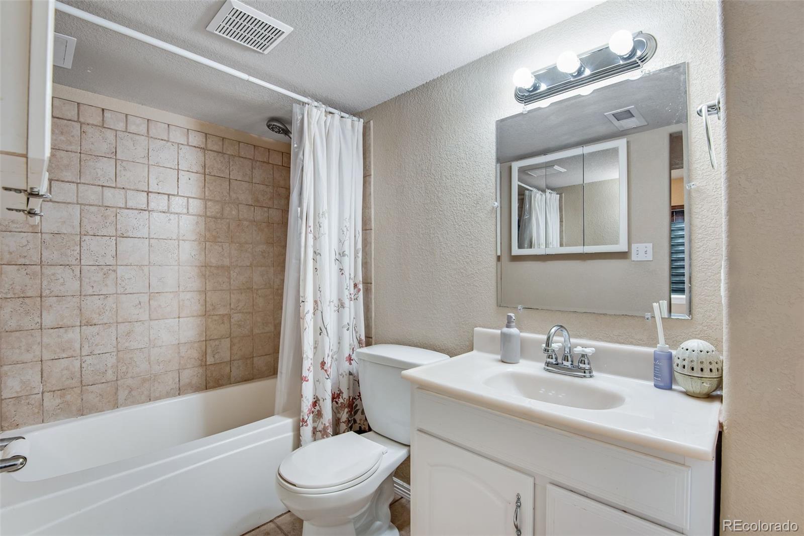 MLS Image #36 for 1179 s alton court,denver, Colorado