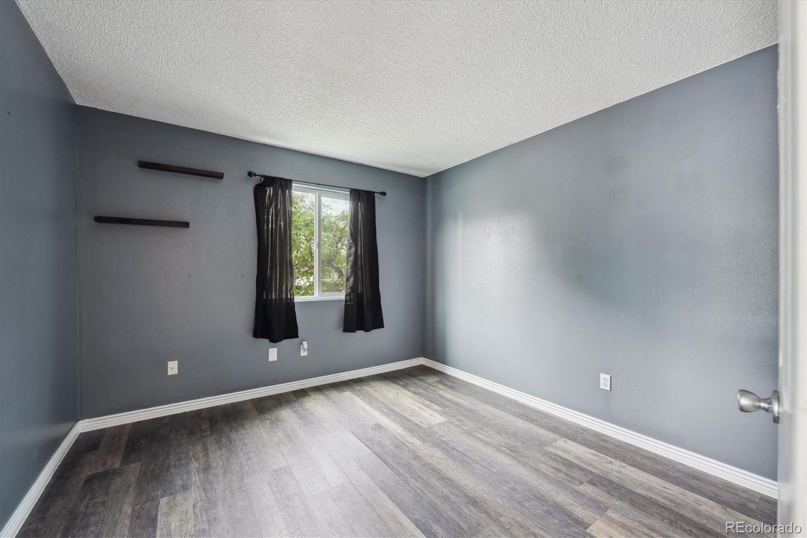 MLS Image #10 for 5250 s huron way,littleton, Colorado
