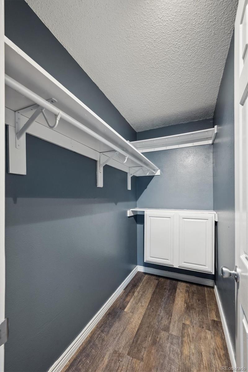 MLS Image #11 for 5250 s huron way,littleton, Colorado