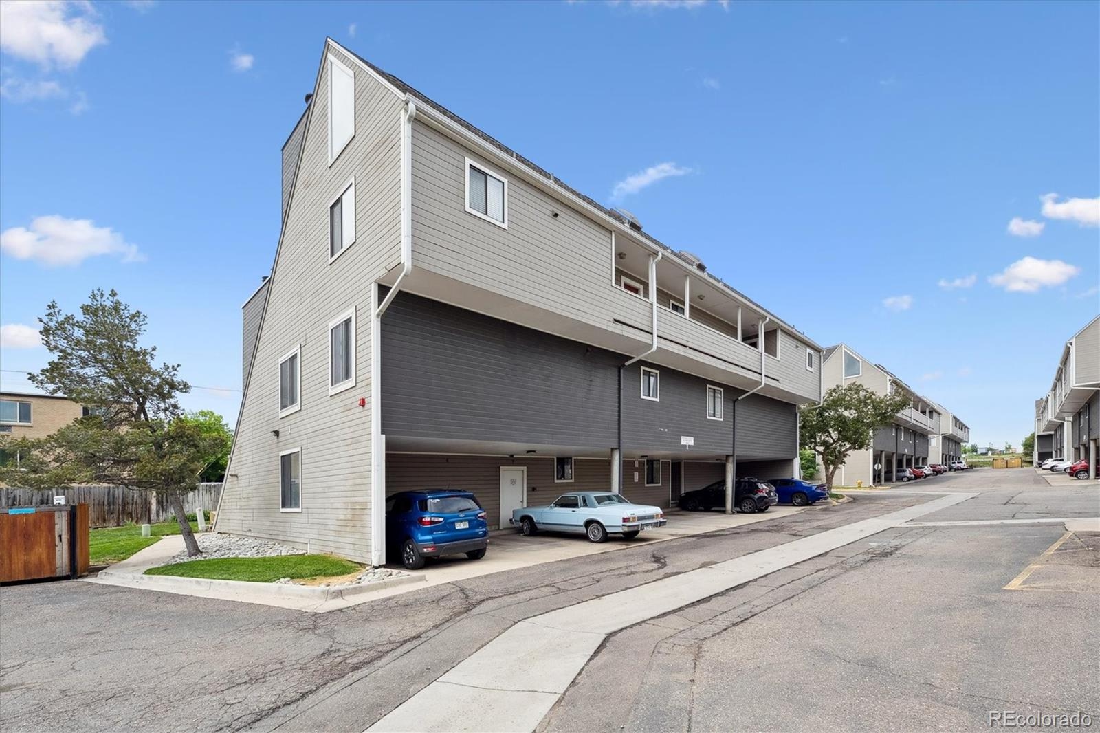 MLS Image #14 for 5250 s huron way,littleton, Colorado