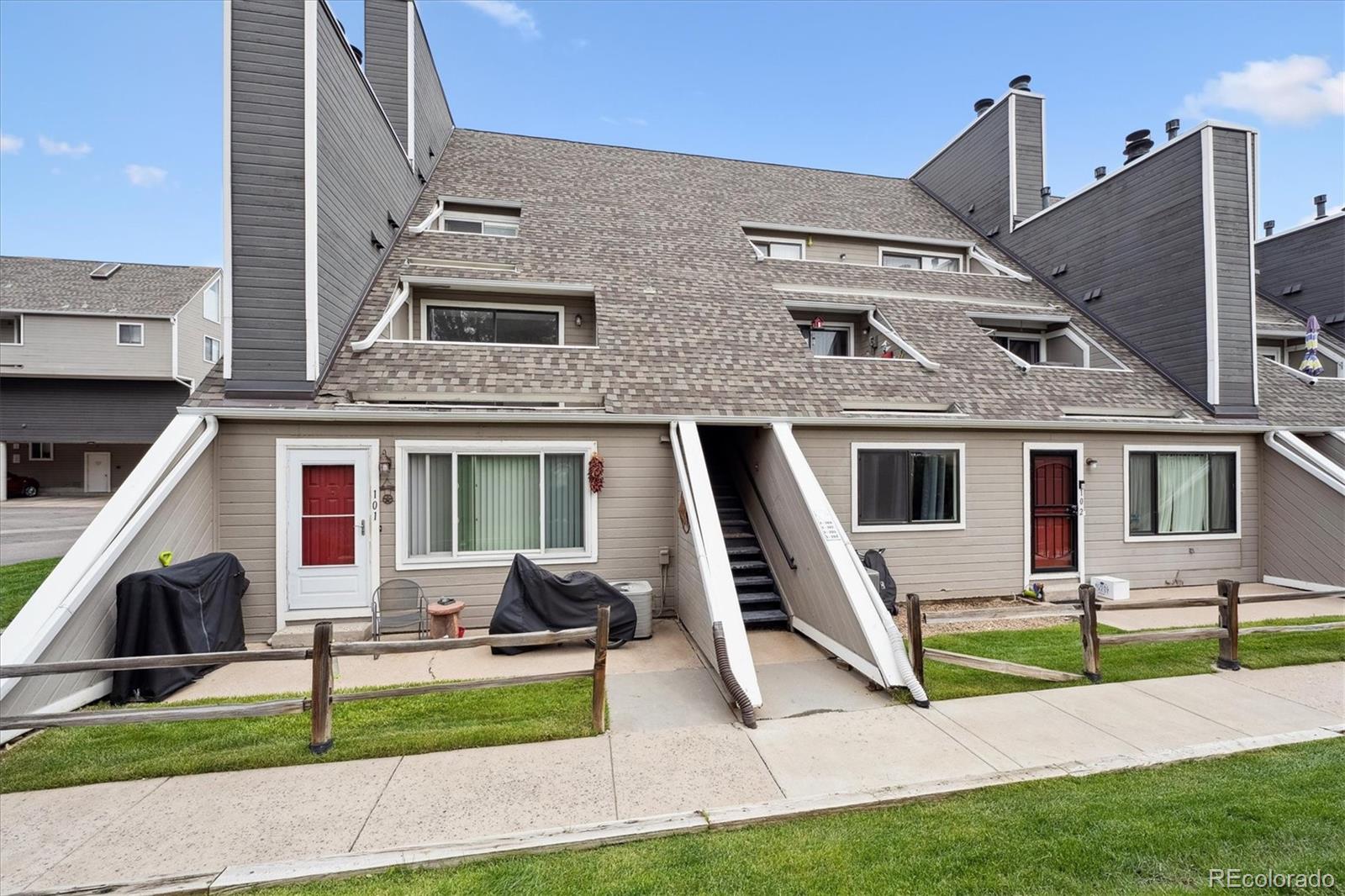 MLS Image #2 for 5250 s huron way,littleton, Colorado