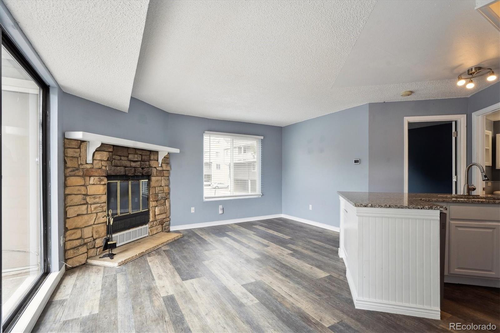 MLS Image #3 for 5250 s huron way,littleton, Colorado