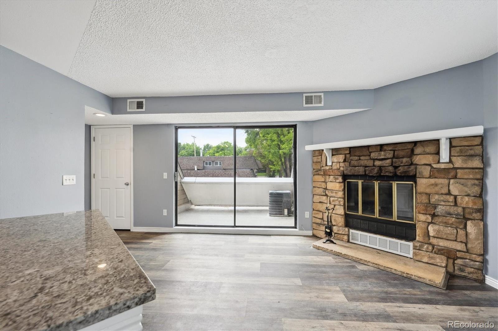 MLS Image #4 for 5250 s huron way,littleton, Colorado
