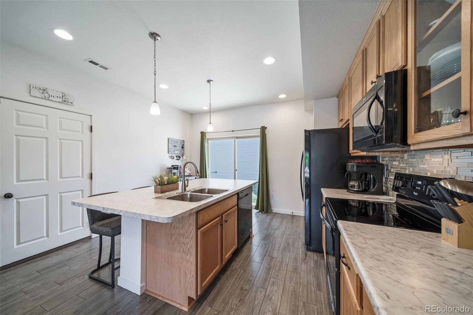 MLS Image #10 for 19120 e 54th place,denver, Colorado