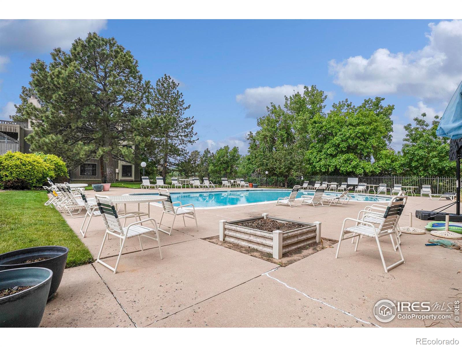 MLS Image #11 for 2525 s dayton way,denver, Colorado