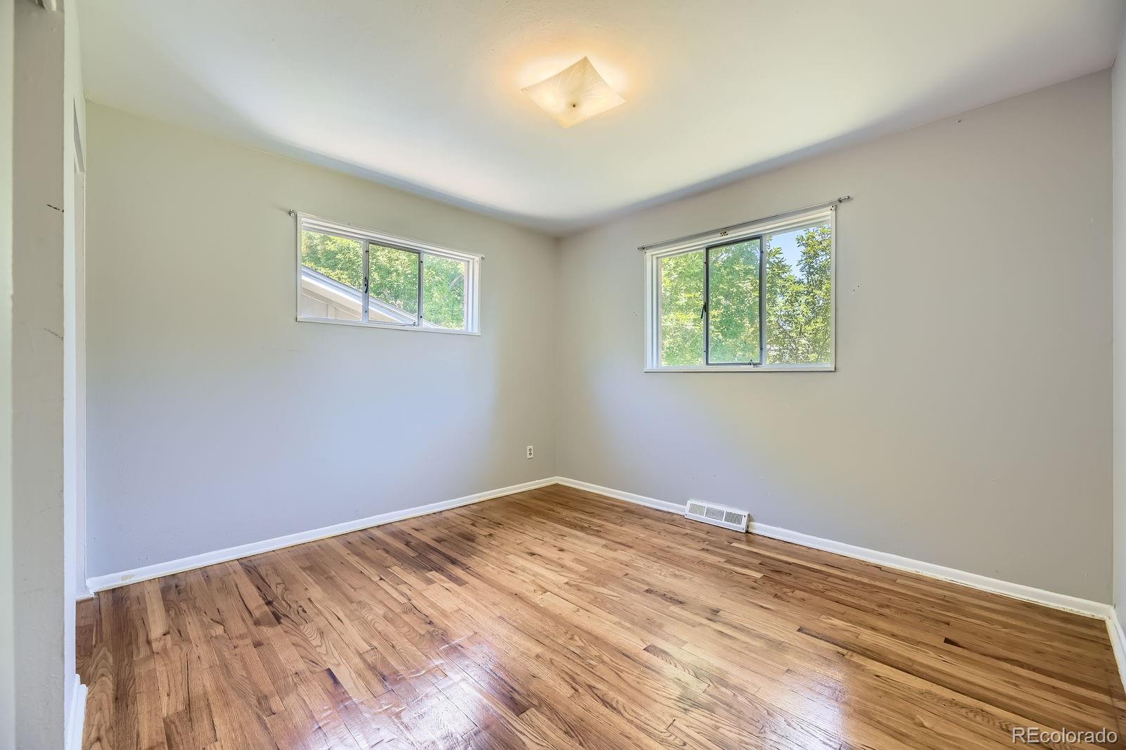 MLS Image #9 for 1750 s dale court,denver, Colorado