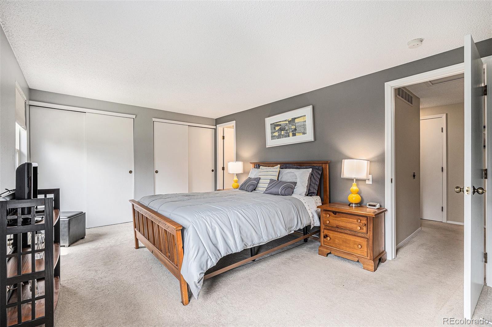 MLS Image #12 for 9031 e amherst drive,denver, Colorado