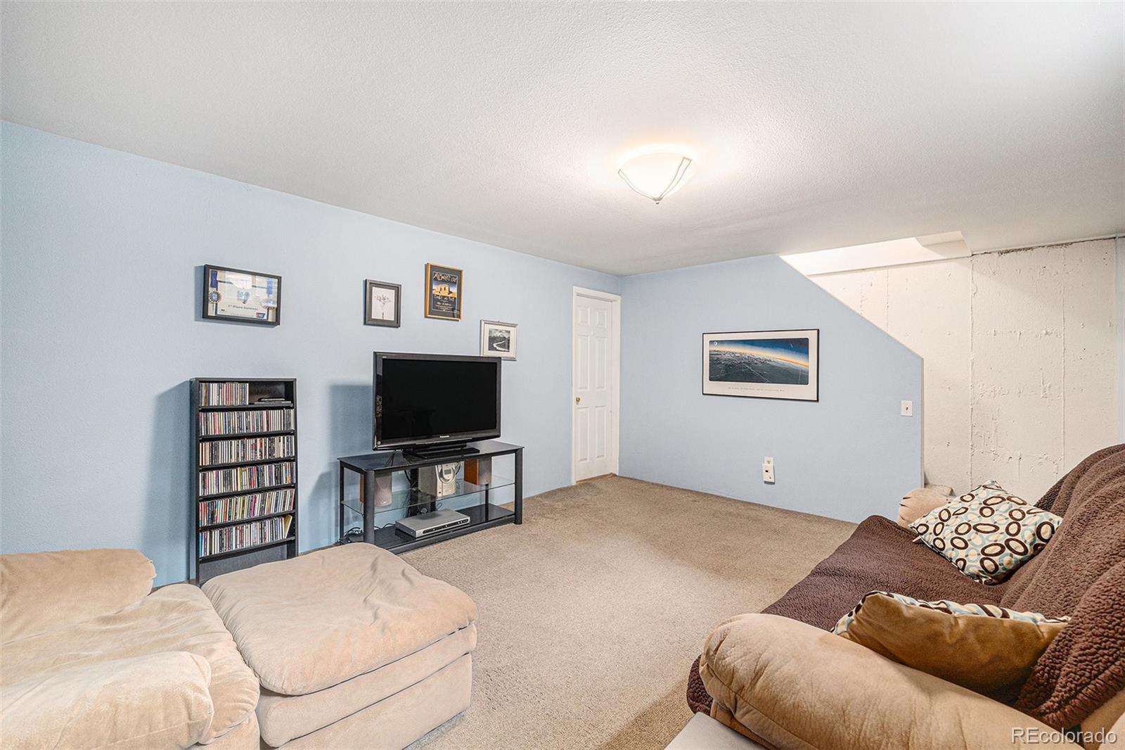 MLS Image #15 for 9031 e amherst drive,denver, Colorado