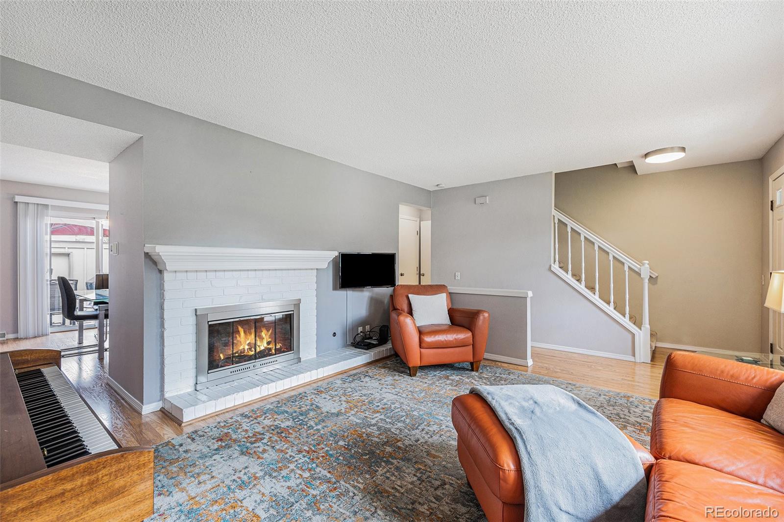 MLS Image #4 for 9031 e amherst drive,denver, Colorado