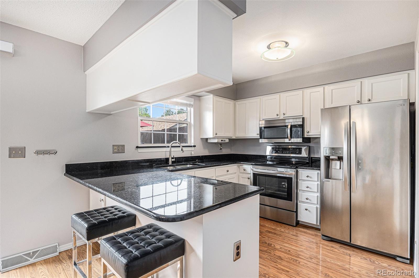 MLS Image #7 for 9031 e amherst drive,denver, Colorado