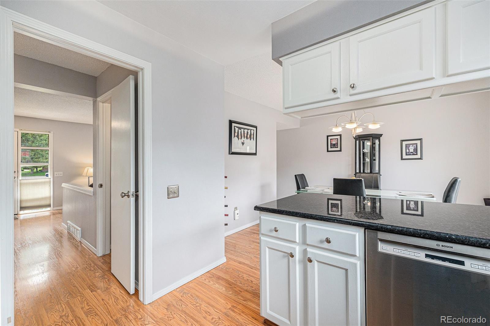 MLS Image #9 for 9031 e amherst drive,denver, Colorado